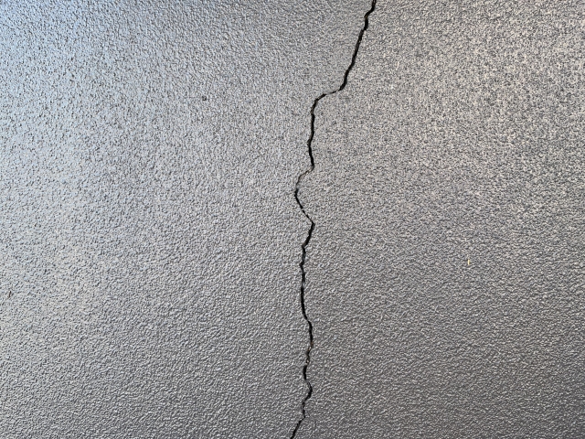 モルタル　クラック