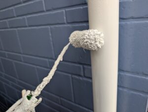 縦樋　上塗り2回目