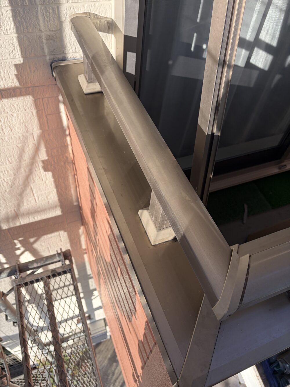 笠木　工事　雨漏れ