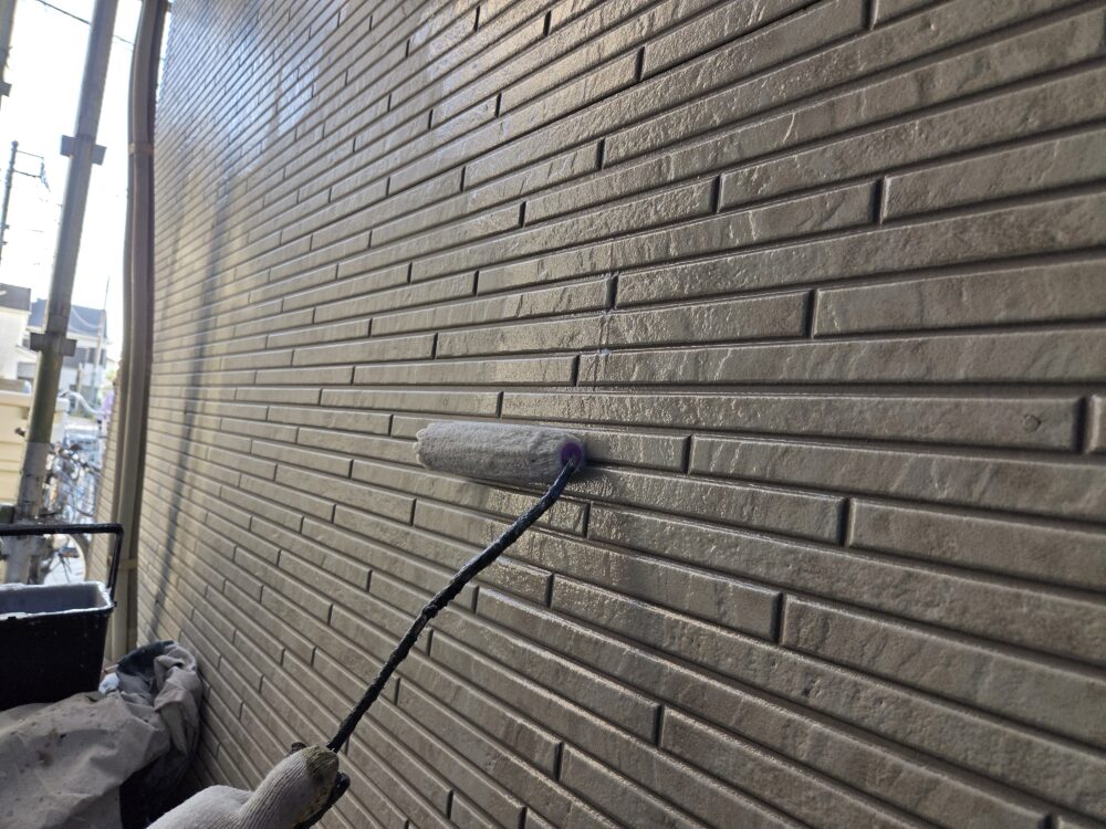 サイディング　プレミアムSSシーラープライマー　下塗り